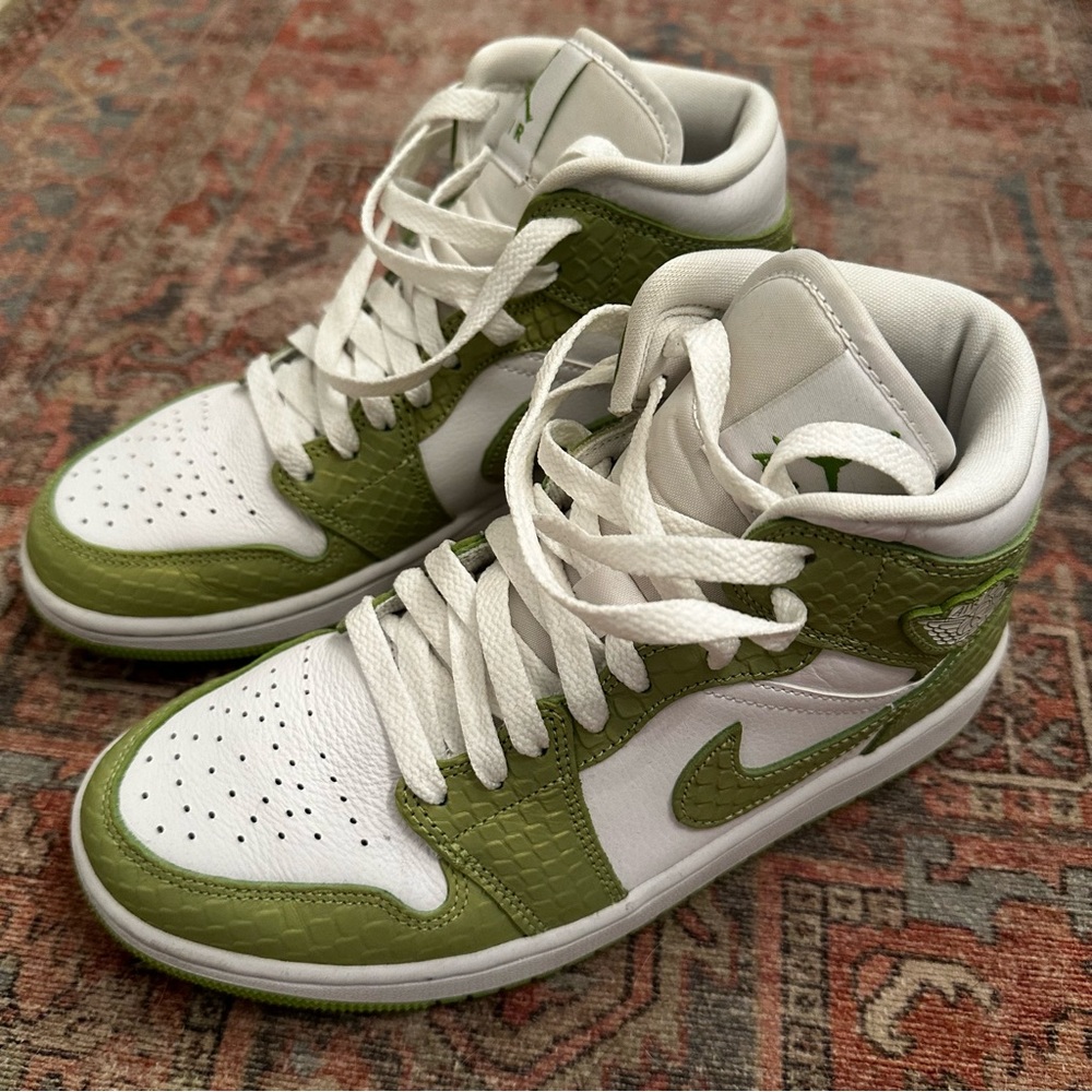 Lime Green Jordans - Picture 8 of 8